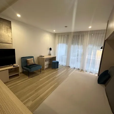 Seductive Apt, Centre Of With Parking Апартаменты *
